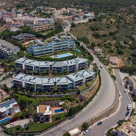 Aparthotel Castelo Parque 4*