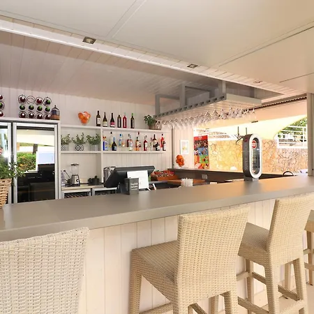 Castelo Parque Apartmanhotel Ferragudo