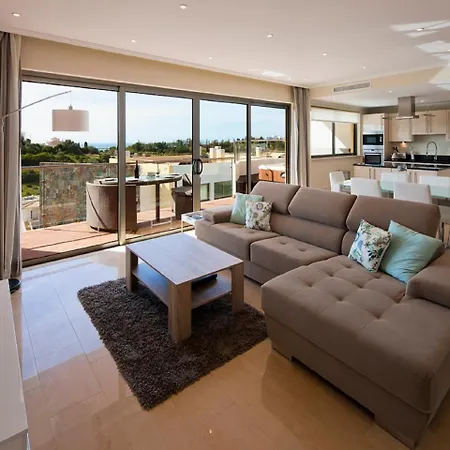 Castelo Parque Apartmanhotel Ferragudo