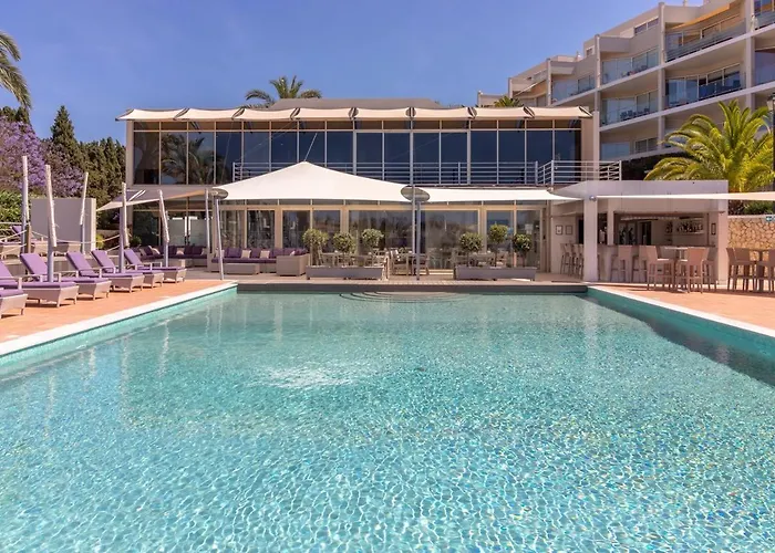 アパートホテル Castelo Parque 4*